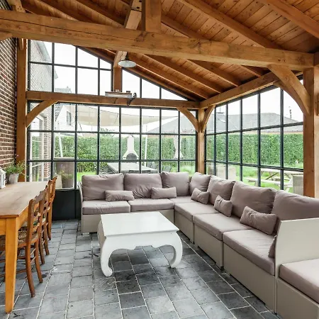 Magnificent In Holiday home *